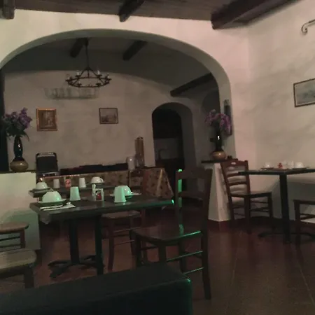 Oda ve Kahvaltı Monte Solaro 4*
