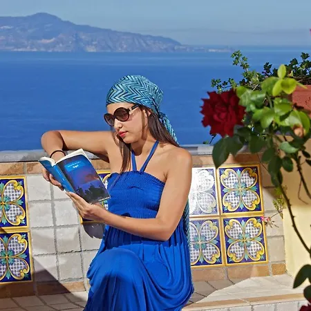 Monte Solaro Oda ve Kahvaltı Anacapri (Isola di Capri)
