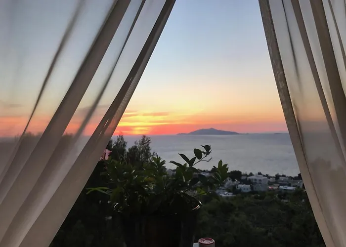 Monte Solaro Nocleg ze śniadaniem 4*