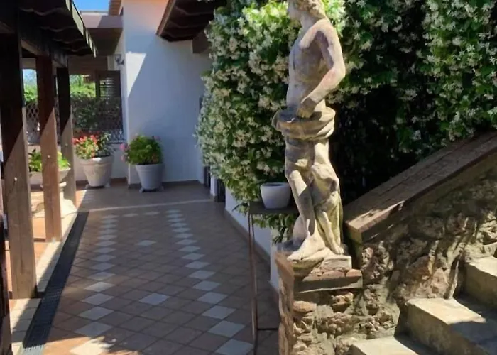 Monte Solaro Bed and Breakfast 4*